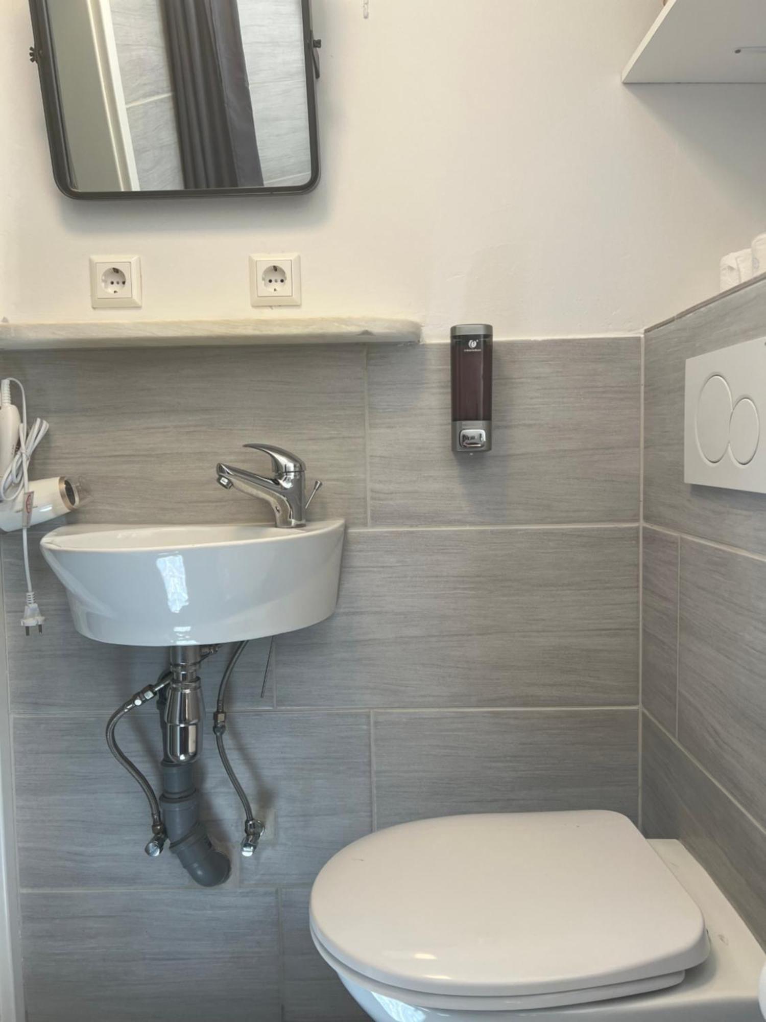 Hilde Apartments Rheinhausen Ngoại thất bức ảnh