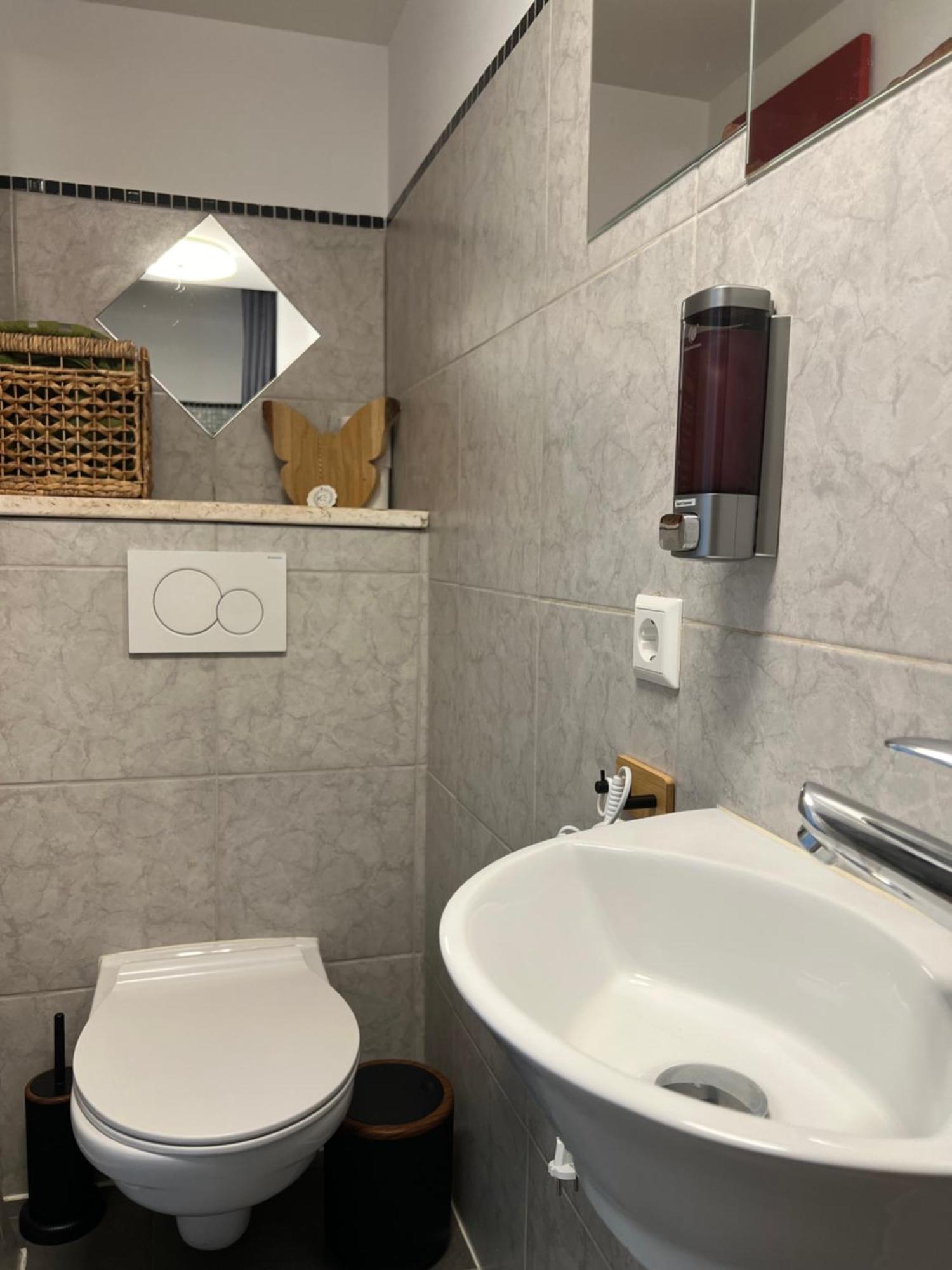 Hilde Apartments Rheinhausen Ngoại thất bức ảnh